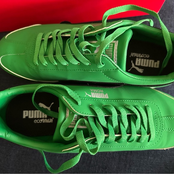Limited edition Puma Roma Fern Green and Black Sneakers